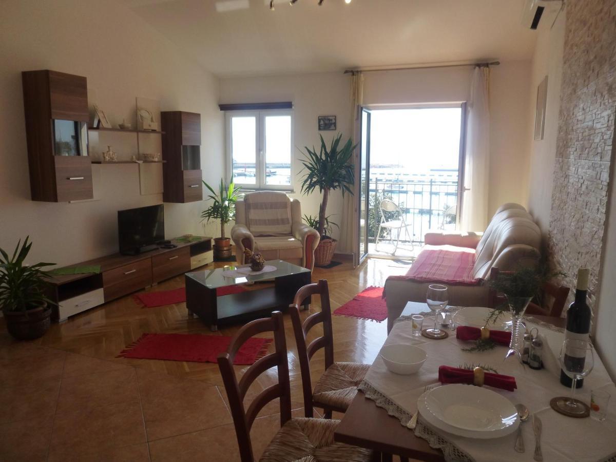 Apartment Monika Novi Vinodolski